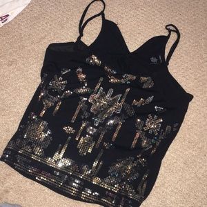 Sequin tank
